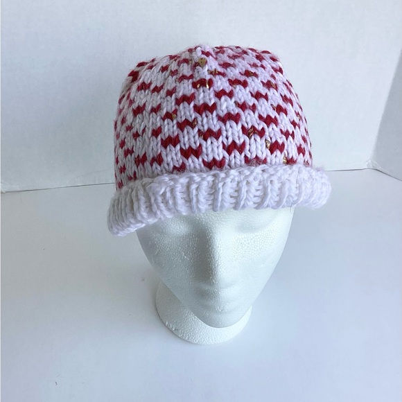 Hat Beanie Hand Crafted Red White Winter Essential Valentines Christmas - Picture 7 of 16